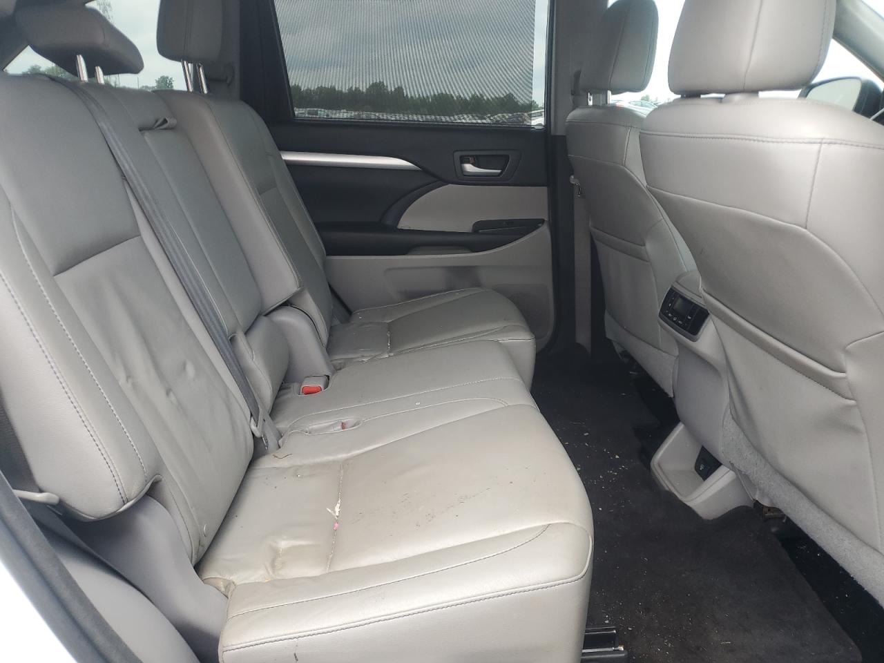 2014 Toyota Highlander Xle VIN: 5TDJKRFH3ES051612 Lot: 64763715