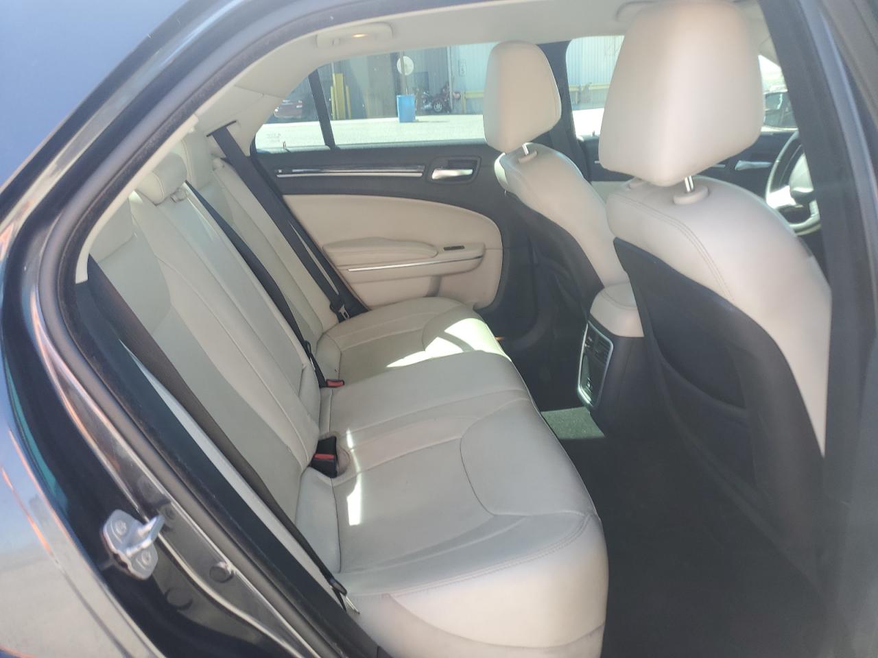 2015 Chrysler 300 Limited VIN: 2C3CCAAG3FH903984 Lot: 66962245