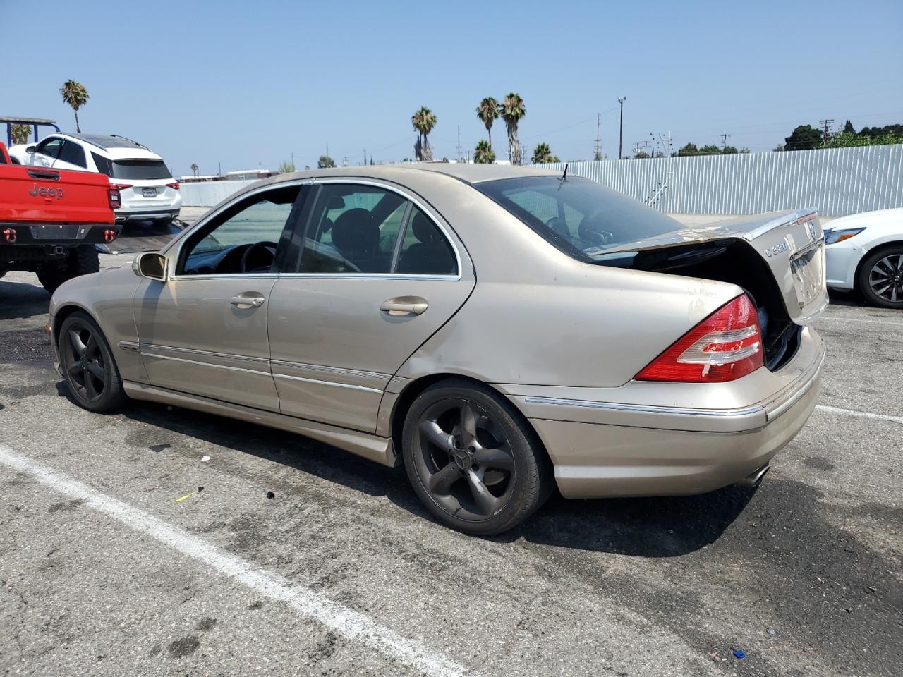 2005 Mercedes-Benz C 320 VIN: WDBRF64J15F600055 Lot: 64746155