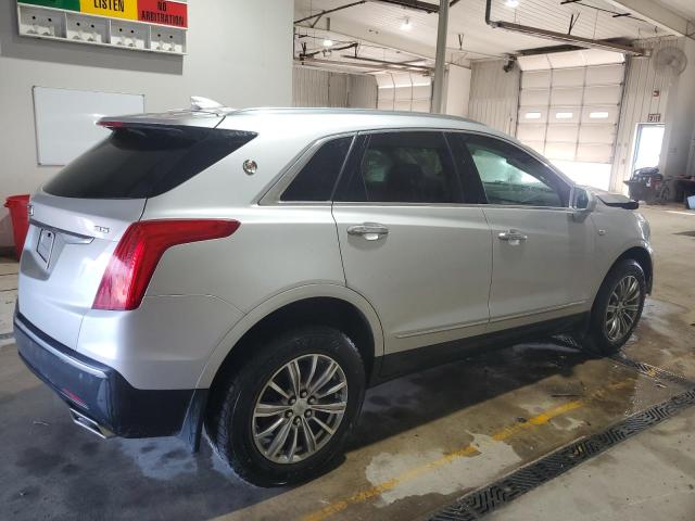  CADILLAC XT5 2017 Серебристый