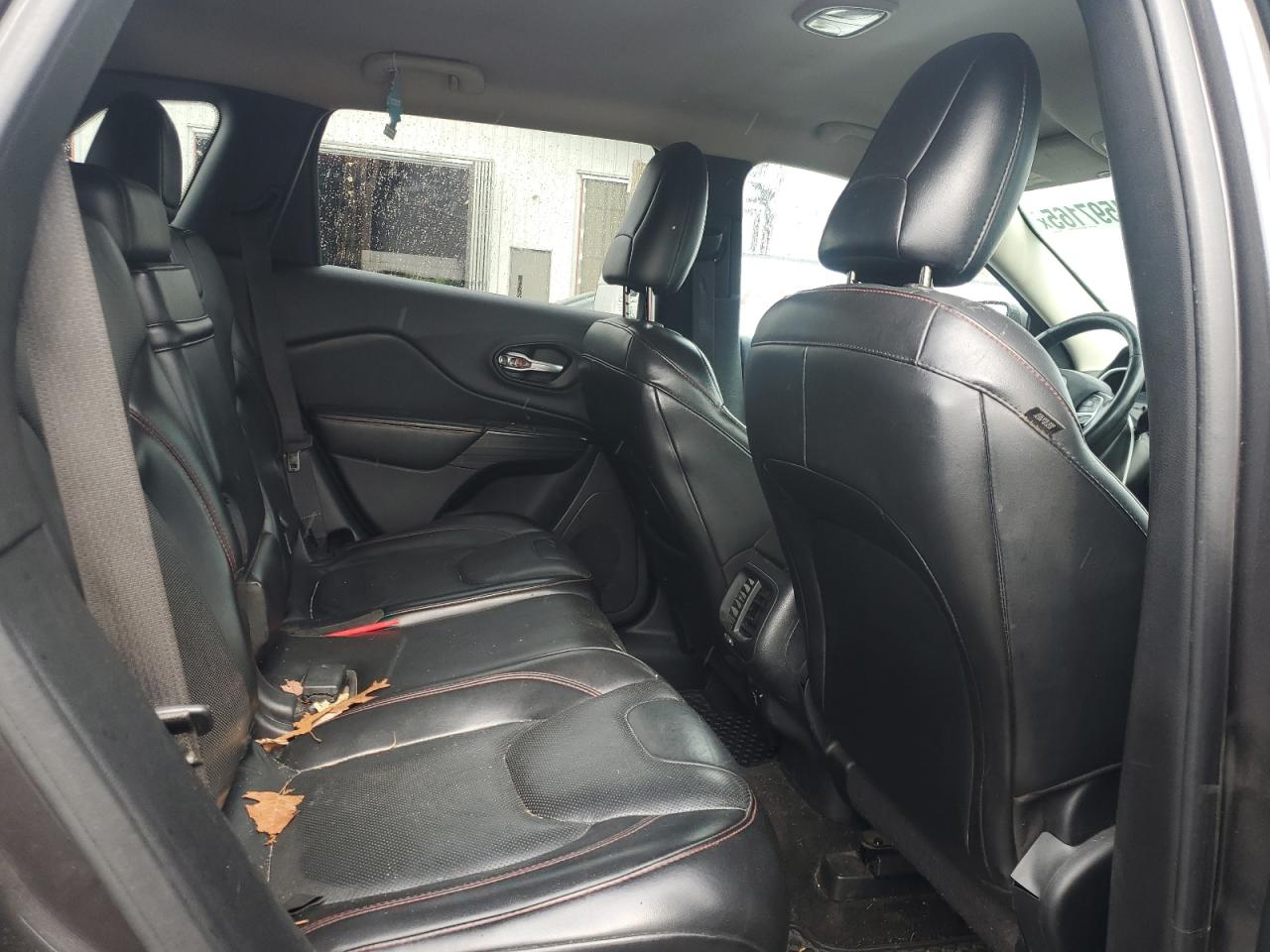 2015 Jeep Cherokee Trailhawk VIN: 1C4PJMBS0FW655167 Lot: 64597165