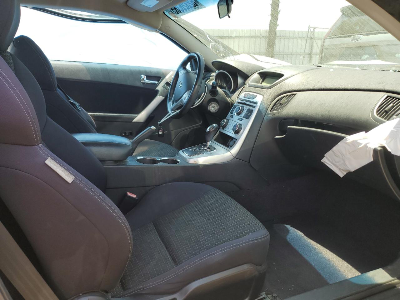 2010 Hyundai Genesis Coupe 2.0T VIN: KMHHT6KD2AU024836 Lot: 62326365