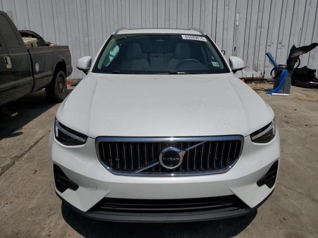  VOLVO XC40 PLUS 2024 Biały