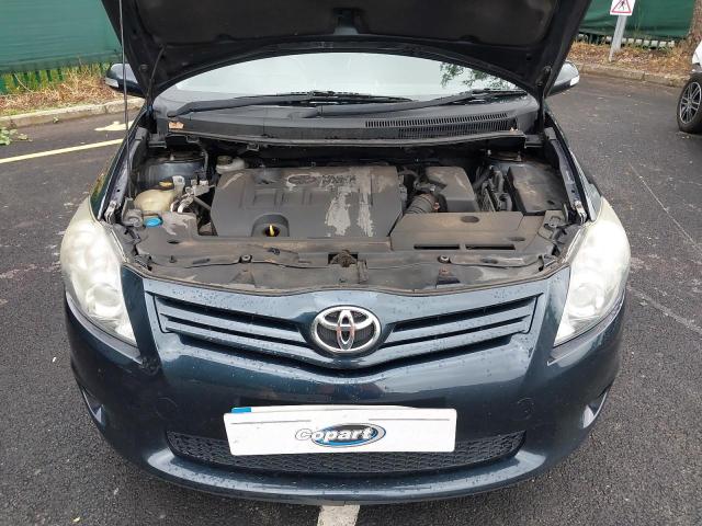 2012 TOYOTA AURIS SR V