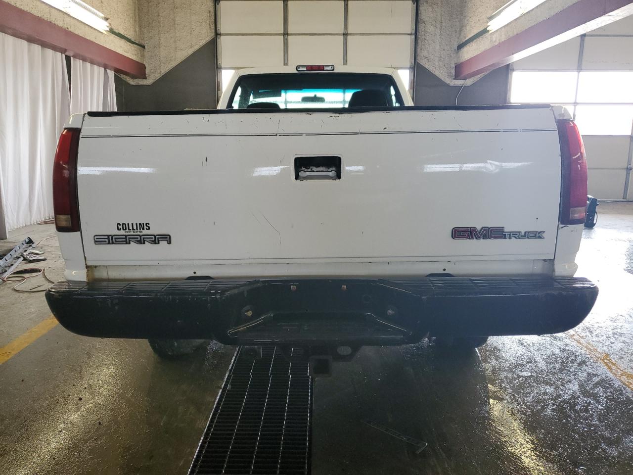 1997 GMC Sierra C2500 VIN: 1GTGC24R4VZ546703 Lot: 66087325