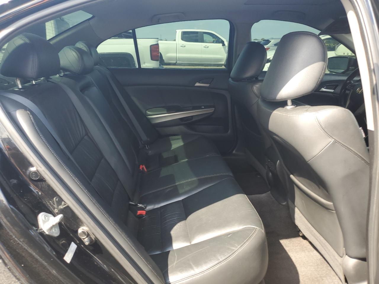 2010 Honda Accord Exl VIN: 1HGCP3F83AA021817 Lot: 64653655