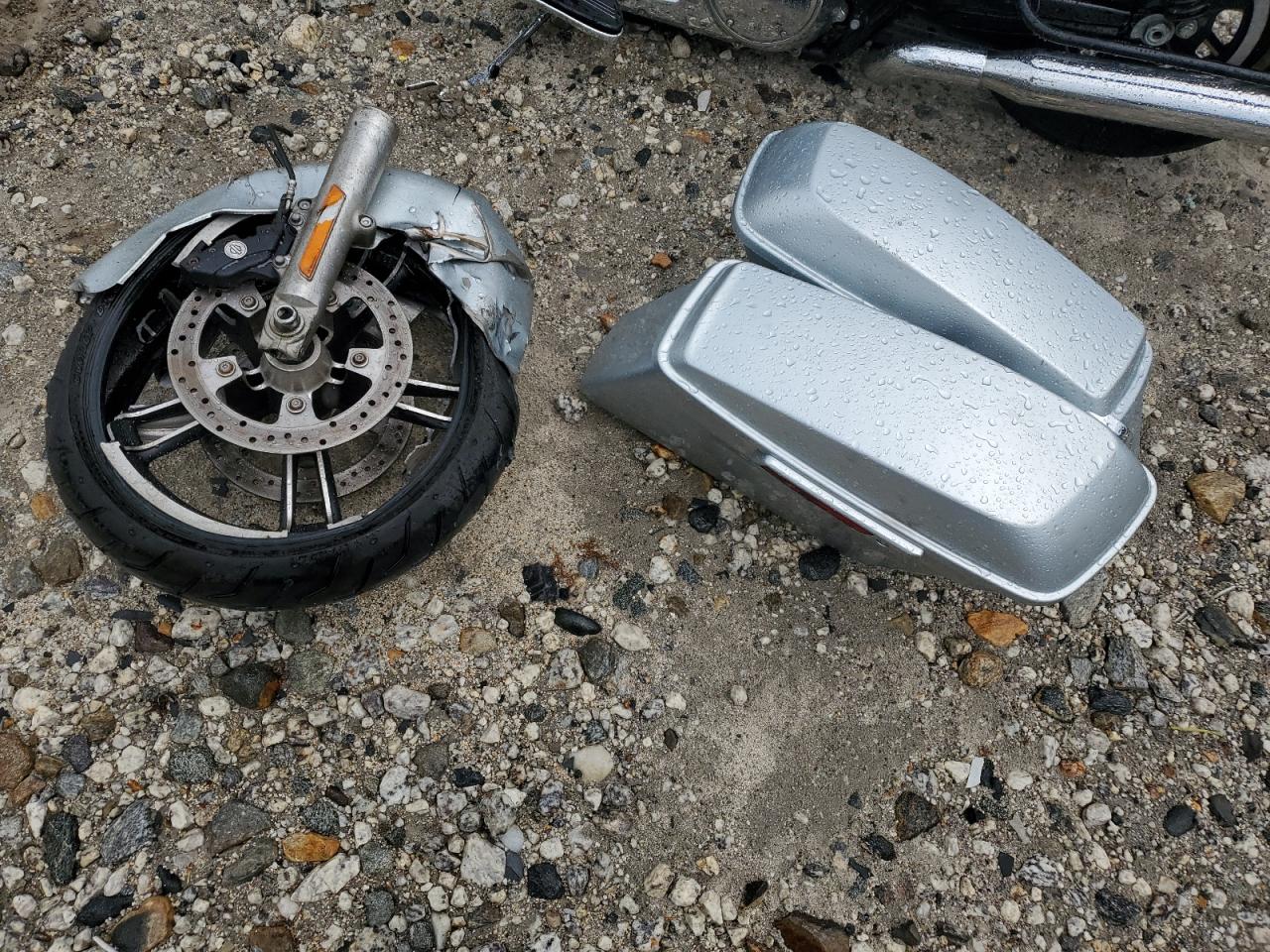 2014 Harley-Davidson Flhx Street Glide VIN: 1HD1KBM13EB610398 Lot: 66872945