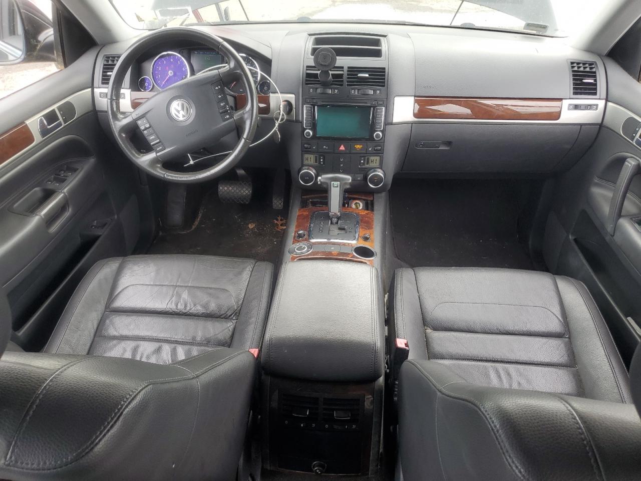 2009 Volkswagen Touareg 2 V6 VIN: WVGBE77L09D005574 Lot: 63398975