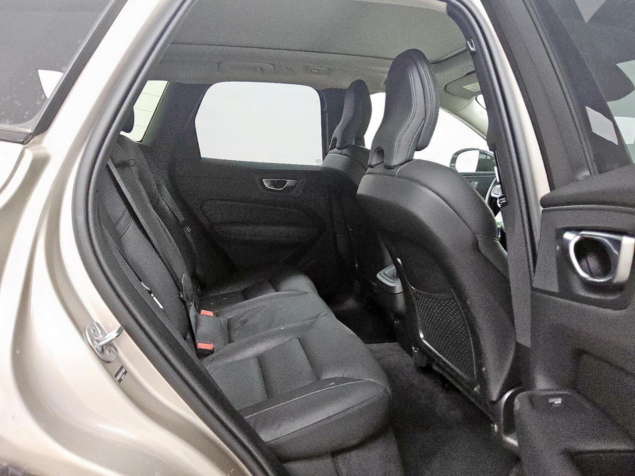2025 Volvo Xc60 Plus VIN: YV4M12RC4S1116187 Lot: 64189635