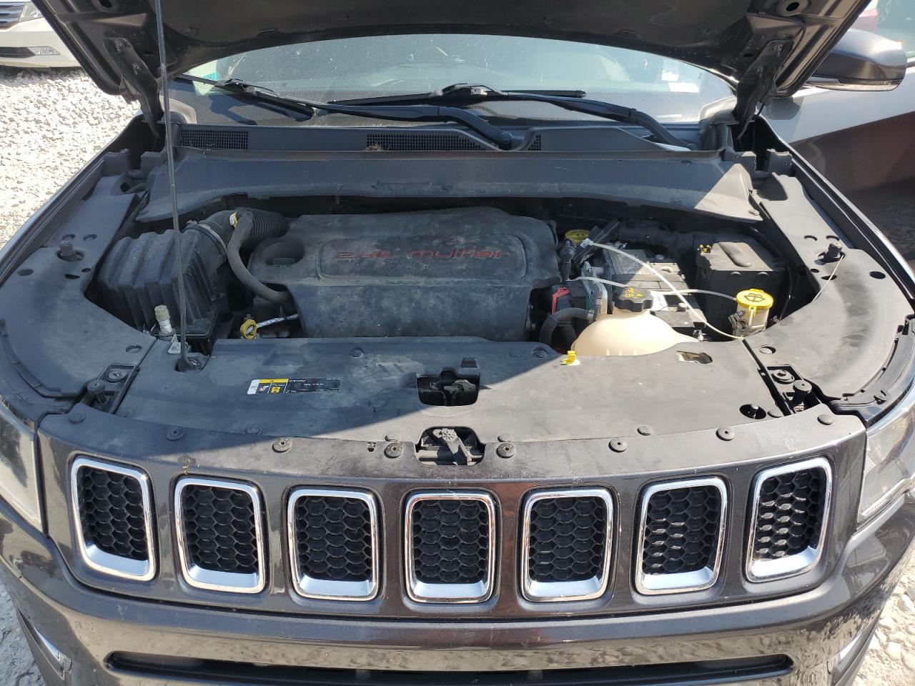 2019 Jeep Compass Limited VIN: 3C4NJDCB3KT669490 Lot: 64370235