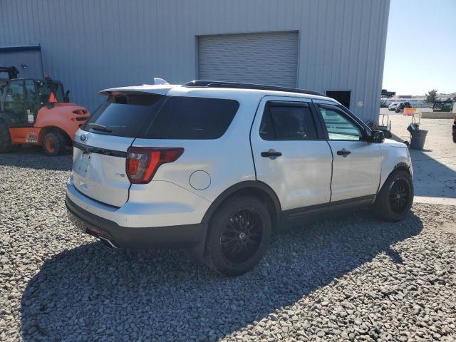  FORD EXPLORER 2016 Srebrny
