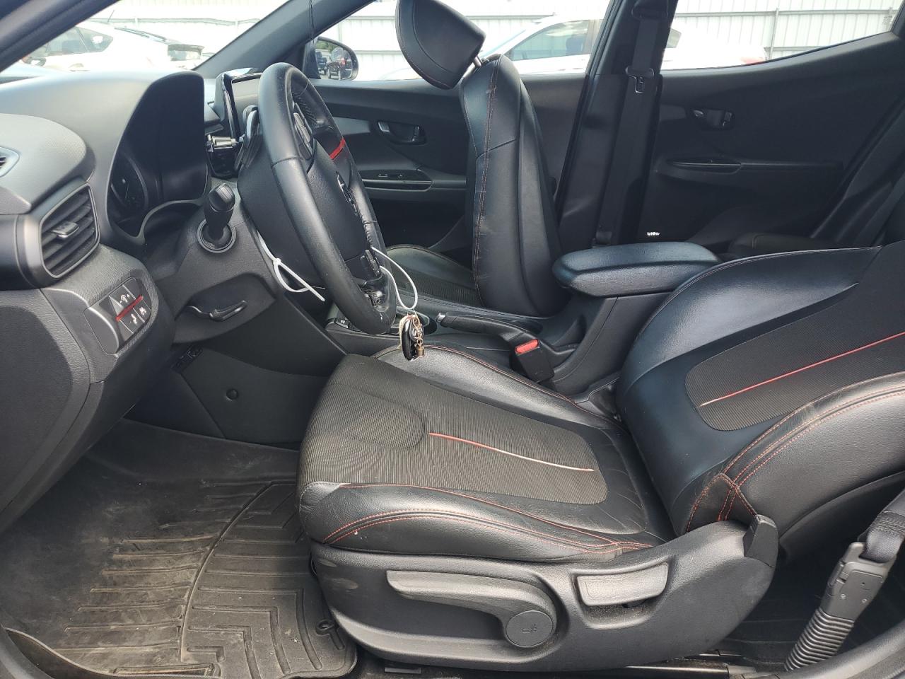 2019 Hyundai Veloster Base VIN: KMHTG6AF3KU010804 Lot: 64552135