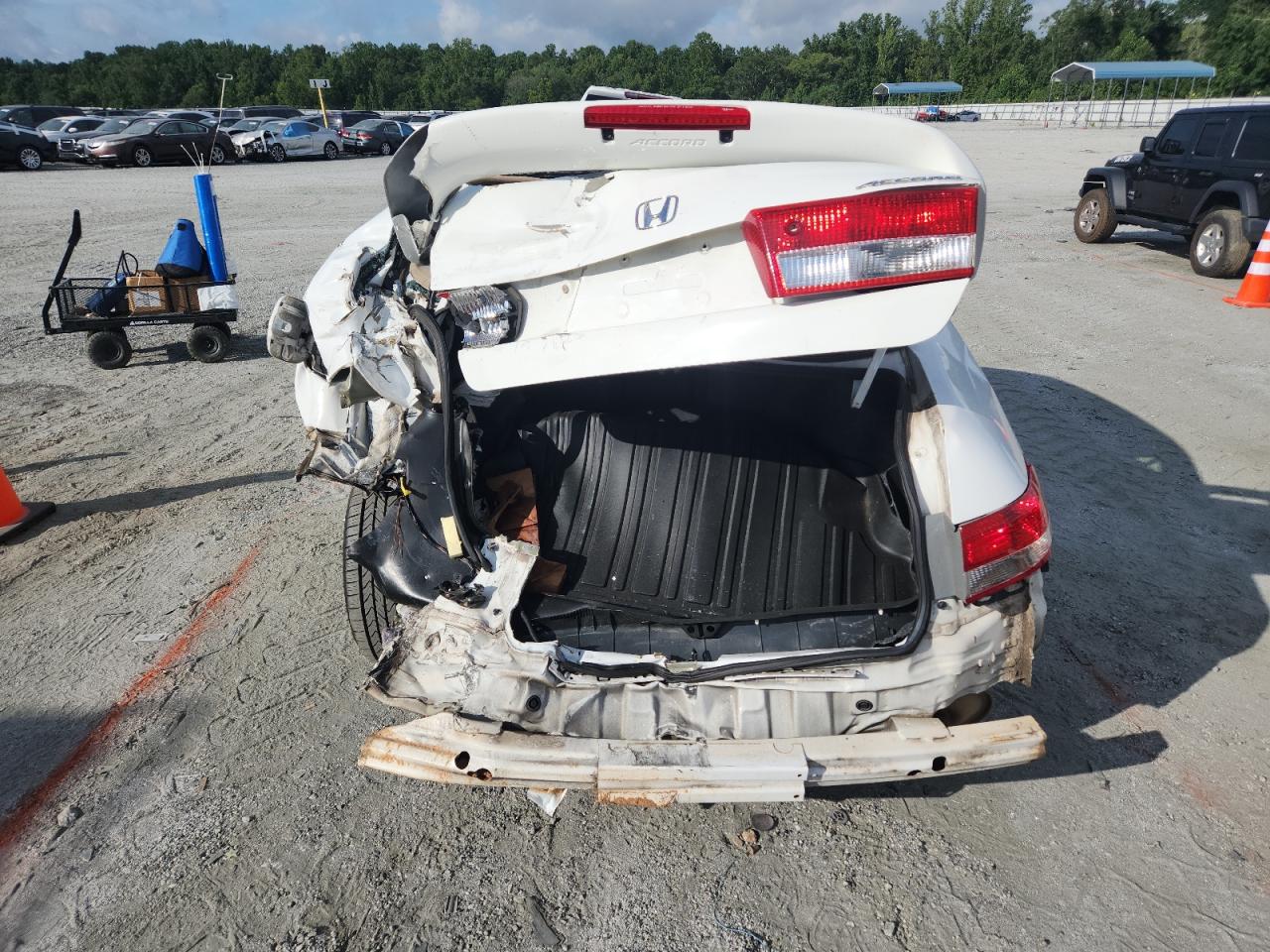 2004 Honda Accord Lx VIN: 1HGCM56324A023281 Lot: 64958595