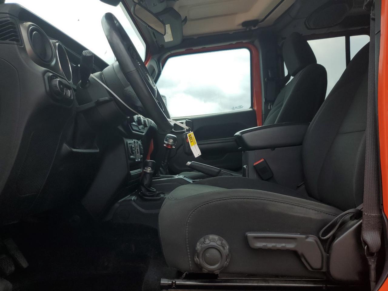 2018 Jeep Wrangler Unlimited Sport VIN: 1C4HJXDG4JW212107 Lot: 64032905