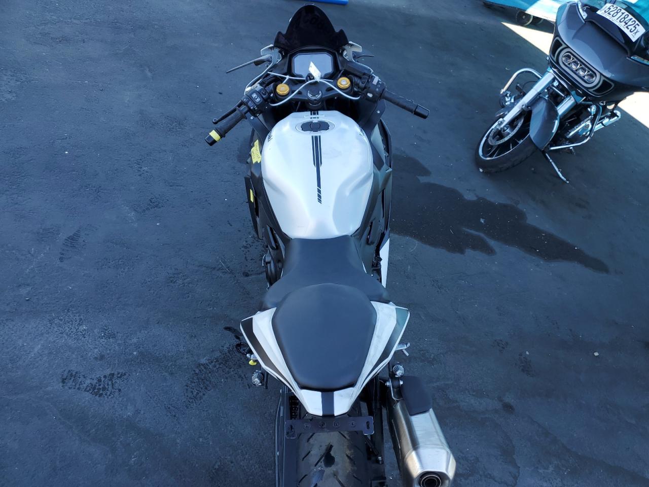 ml5zxcs10sda39268 ML5ZXCS10SDA39268 2025 Kawasaki Zx400 S