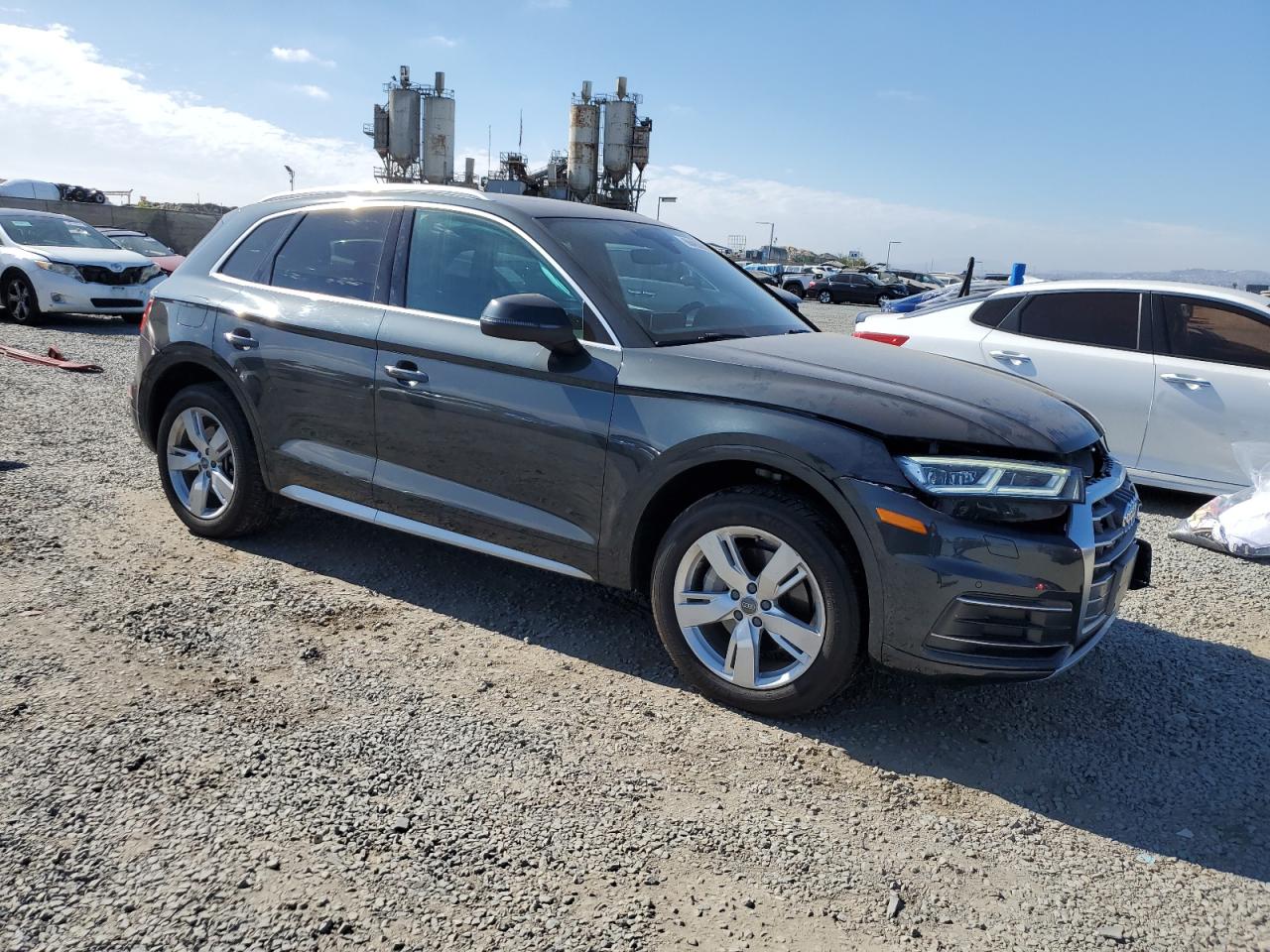 wa1bnafy7j2025491 WA1BNAFY7J2025491 2018 Audi Q5 Premium Plus