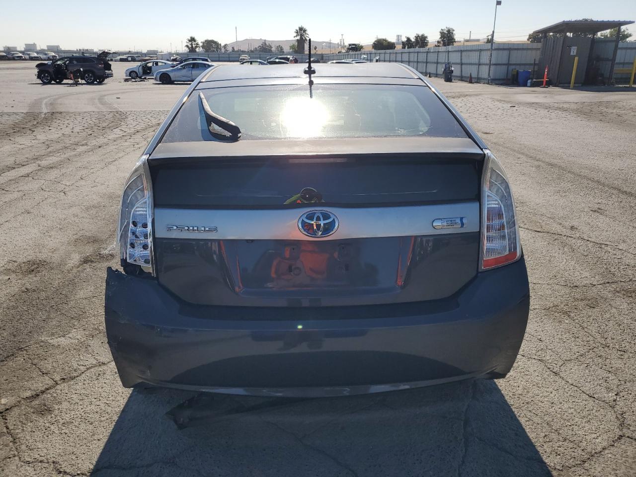 2014 Toyota Prius Plug-In VIN: JTDKN3DP6E3062415 Lot: 64604975