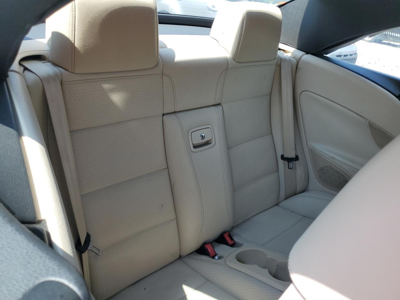 wvwbw7ah1cv003758 WVWBW7AH1CV003758 2012 Volkswagen Eos Komfort