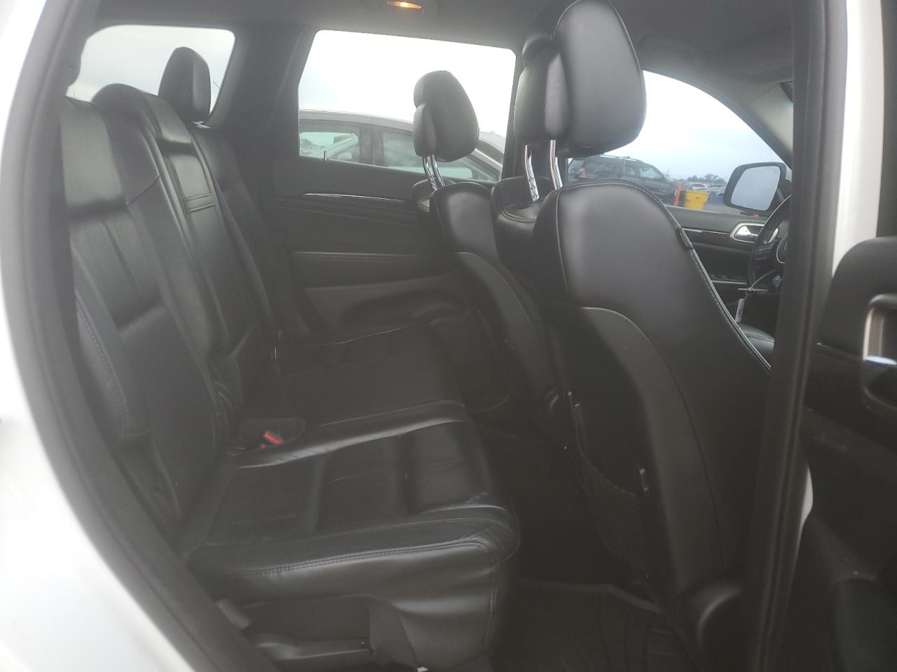 2013 Jeep Grand Cherokee Laredo VIN: 1C4RJFATXDC571404 Lot: 63120905