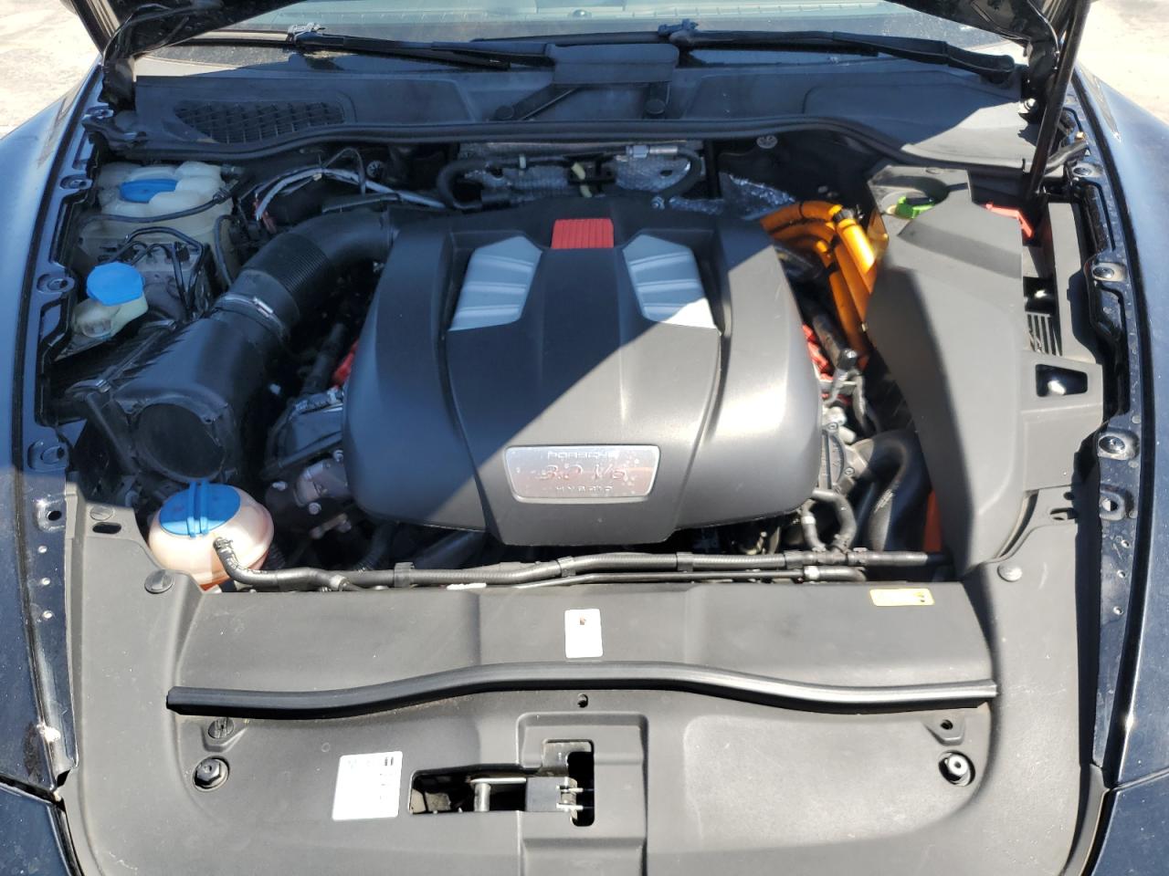 2013 Porsche Cayenne S Hybrid VIN: WP1AE2A26DLA16109 Lot: 66380225