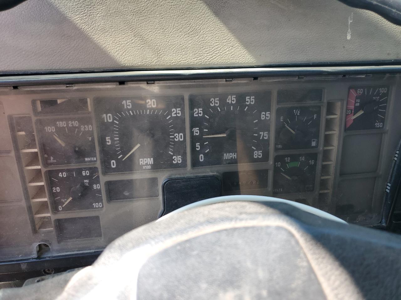 1994 International 4000 4700 VIN: 1HTSCACL4RH585260 Lot: 64471225