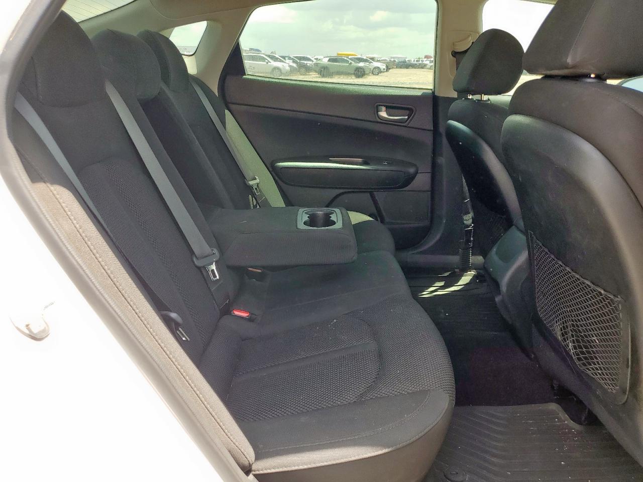 2019 Kia Optima Lx VIN: 5XXGT4L31KG374928 Lot: 64552195