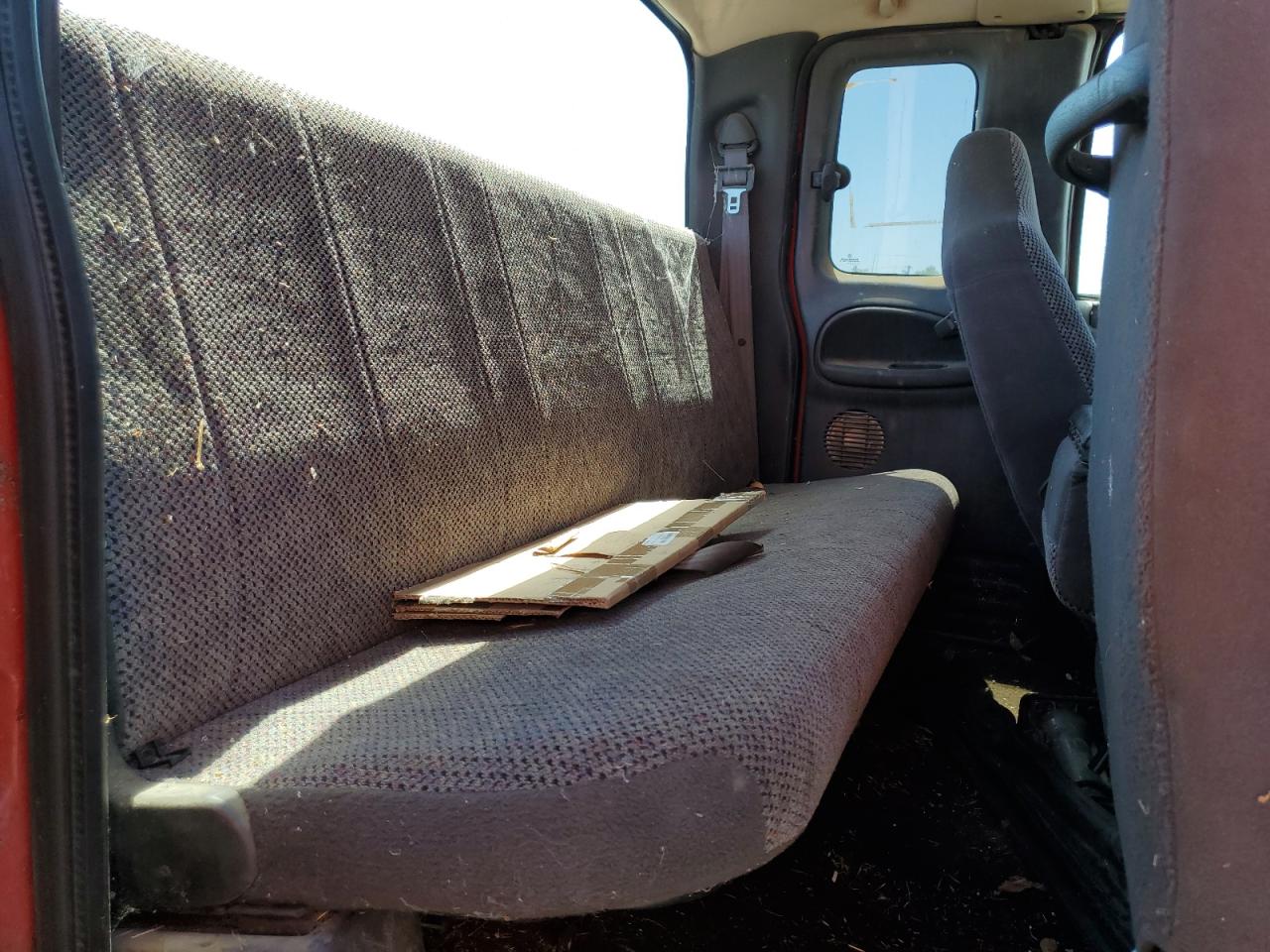 2000 Dodge Ram 1500 VIN: 1B7HC13Z0YJ110286 Lot: 65782315