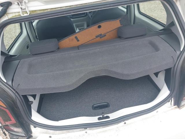 2016 VOLKSWAGEN MOVE UP