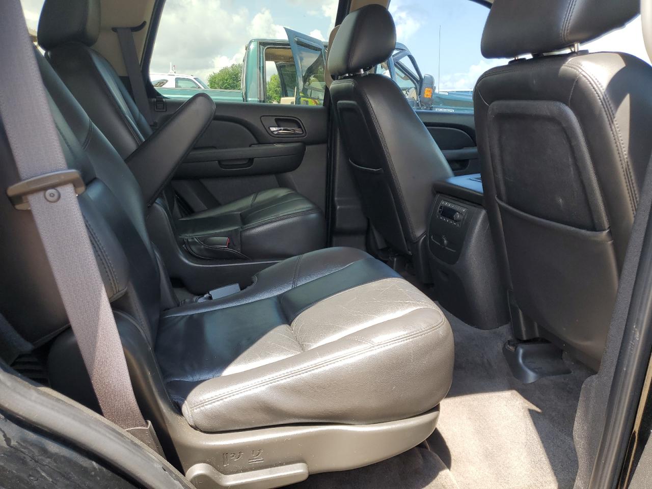 2011 Chevrolet Tahoe C1500 Lt VIN: 1GNSCBE09BR128103 Lot: 64418165