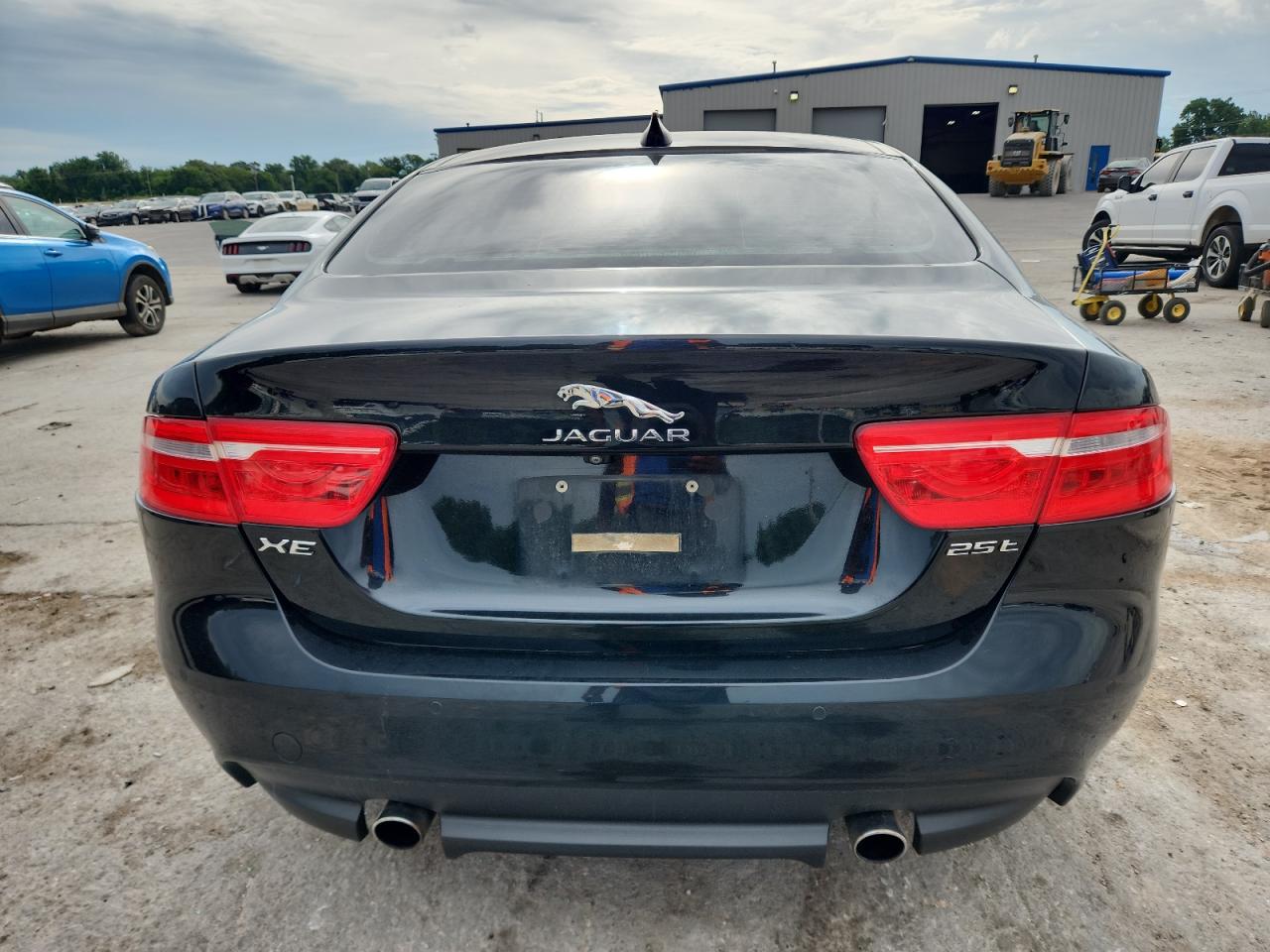 2017 Jaguar Xe Premium VIN: SAJAD4BG4HA965395 Lot: 63049115