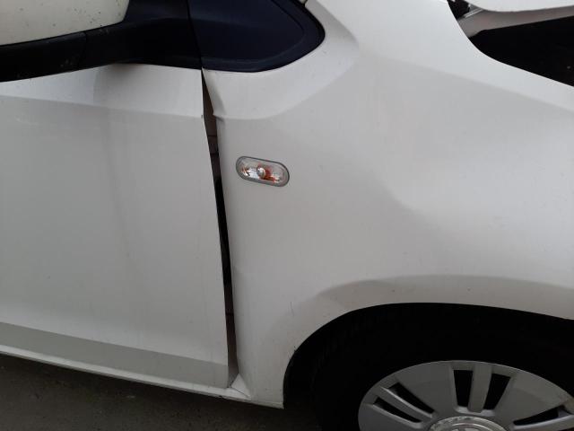 2014 VOLKSWAGEN MOVE UP