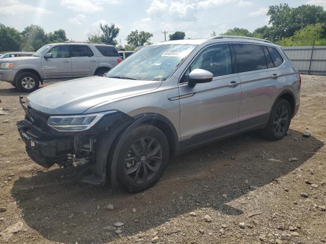  VOLKSWAGEN TIGUAN 2024 Серебристый