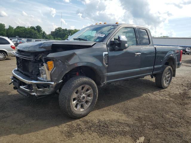 Пикапы FORD F250 2017 Черный