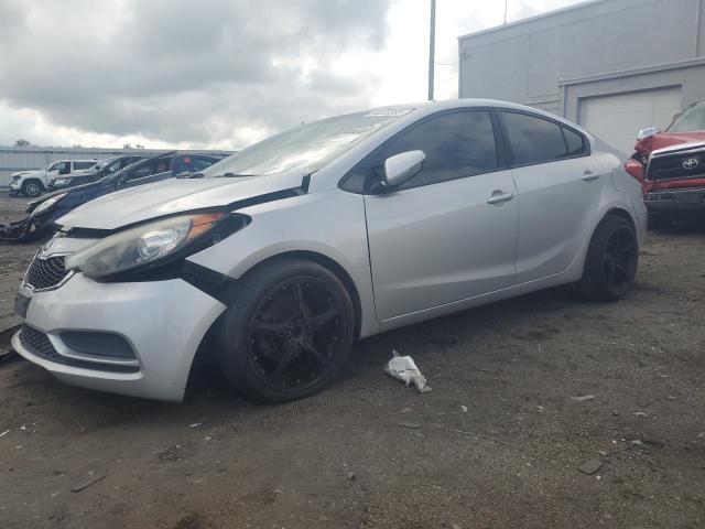 Sedans KIA FORTE 2016 Srebrny