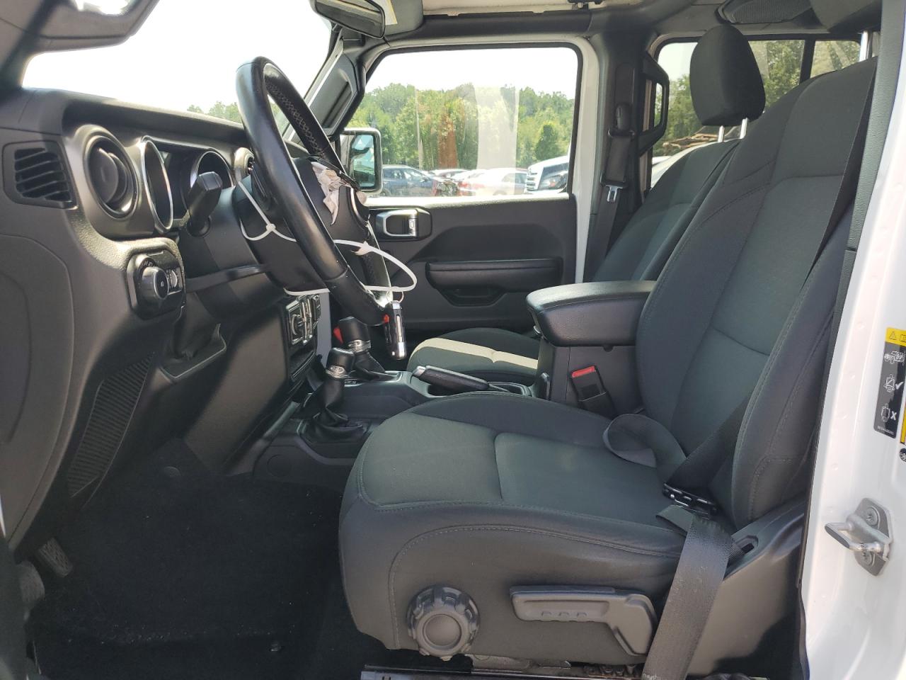 2020 Jeep Wrangler Unlimited Sport VIN: 1C4HJXDG6LW229686 Lot: 63195155