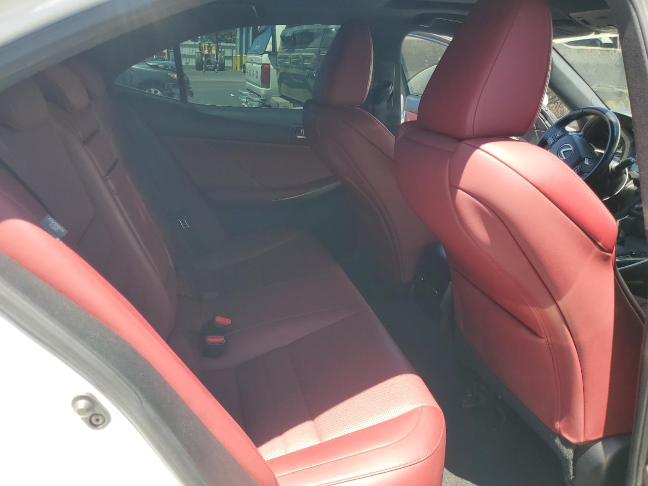 JTHBA1D2XJ5078862 2018 Lexus Is 300