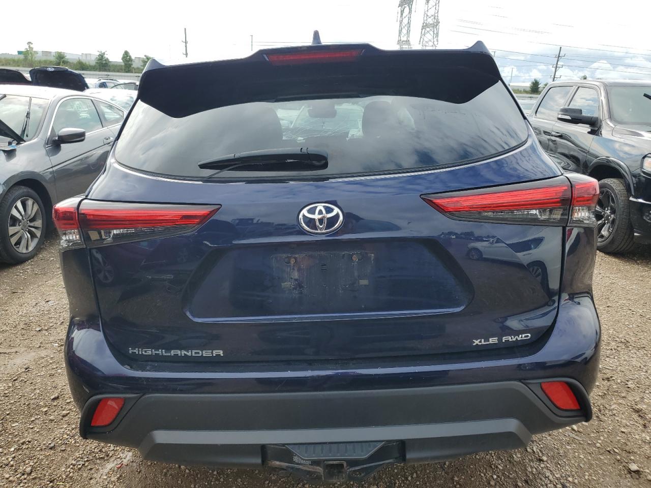 2022 Toyota Highlander Xle VIN: 5TDGZRBH8NS236833 Lot: 67071595