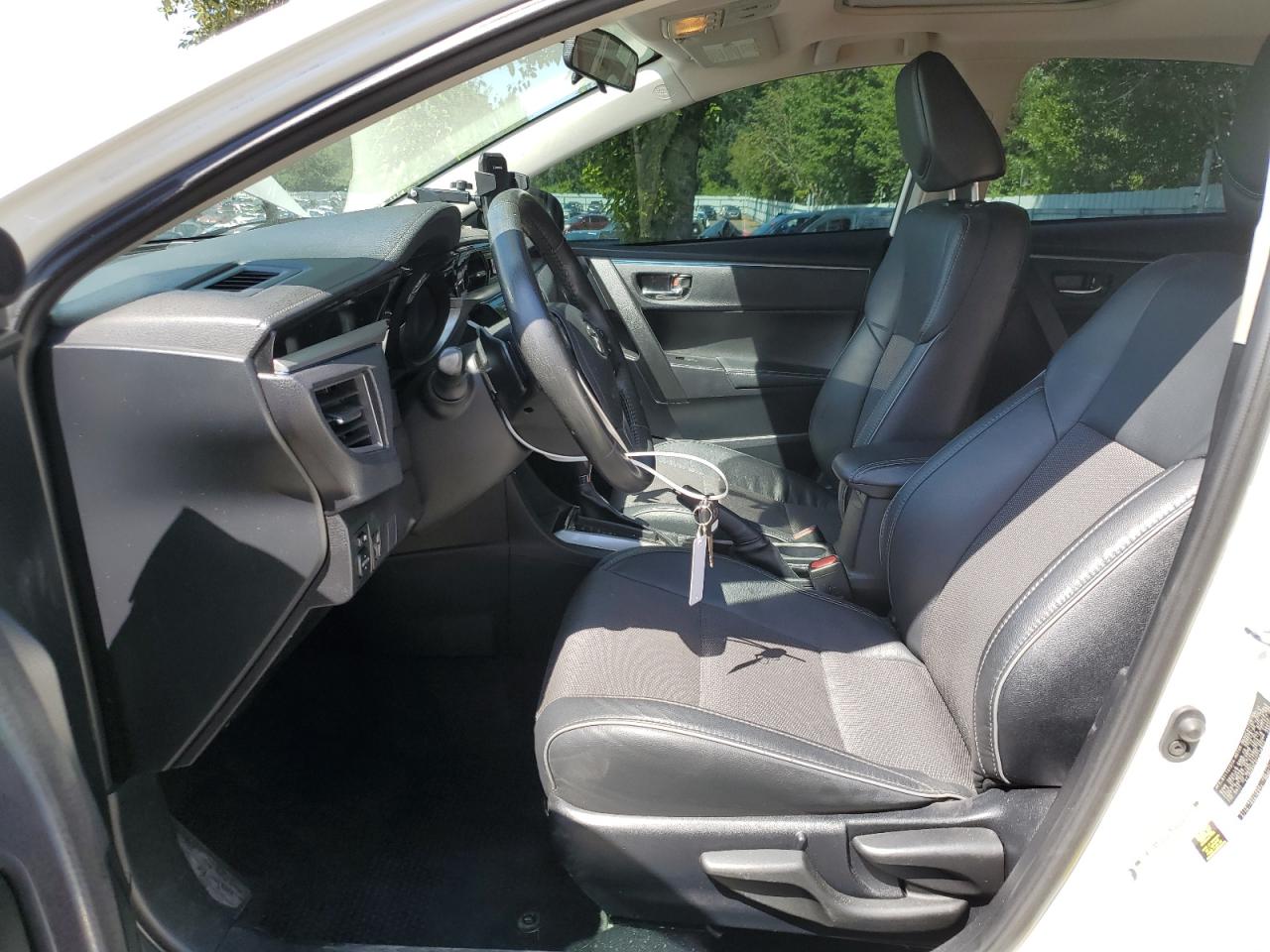 2014 Toyota Corolla L VIN: 2T1BURHE0EC216803 Lot: 64673075