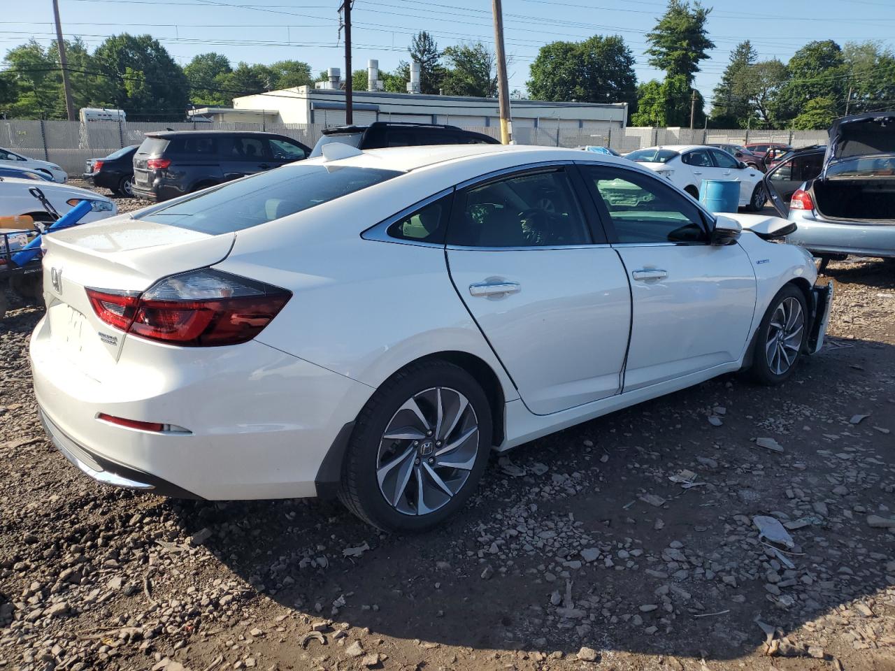 2019 Honda Insight Touring VIN: 19XZE4F9XKE015640 Lot: 64859335