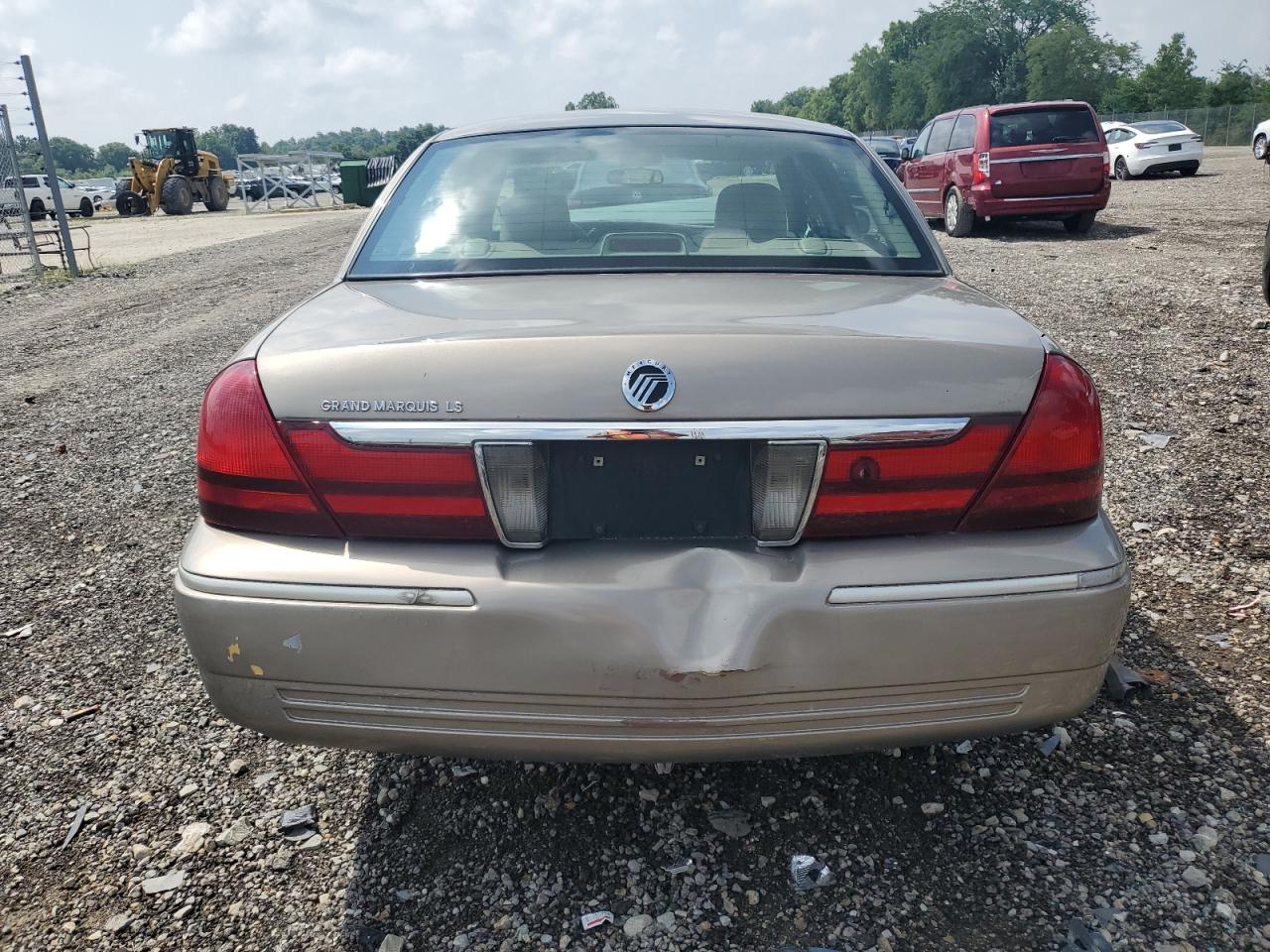 2003 Mercury Grand Marquis Ls VIN: 2MEFM75W83X631104 Lot: 64602255