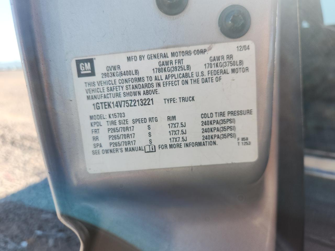 2005 GMC New Sierra K1500 VIN: 1GTEK14V75Z213221 Lot: 63874685