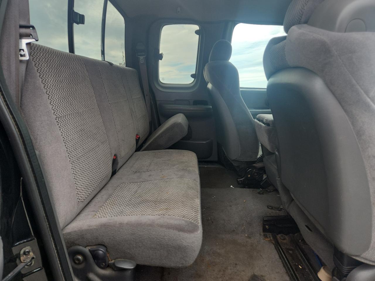 2002 Ford F150 VIN: 2FTRX18L02CA15455 Lot: 63021485