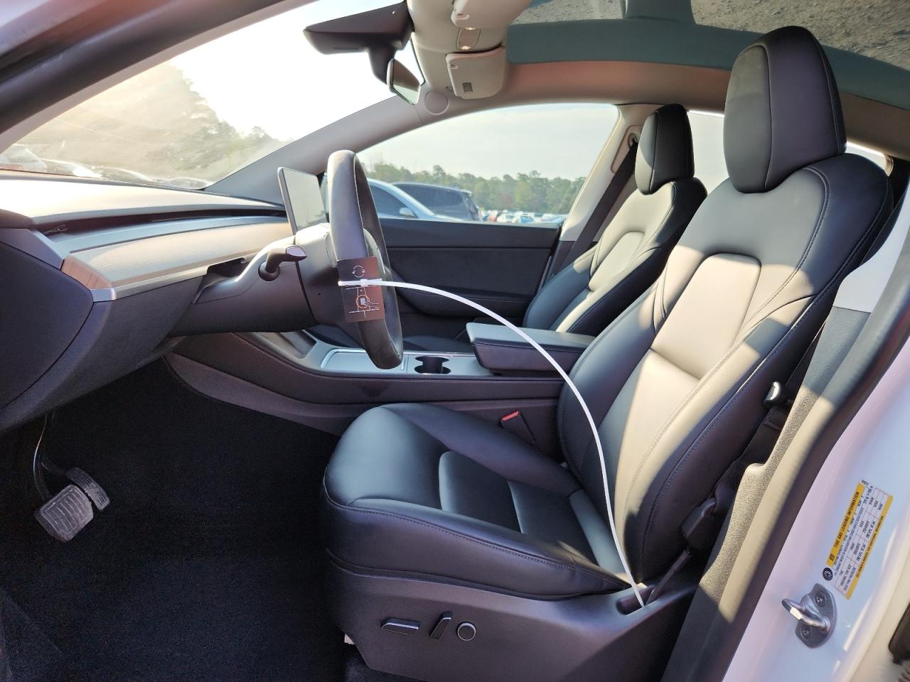 2022 Tesla Model Y VIN: 7SAYGDEE8NA010312 Lot: 62722055