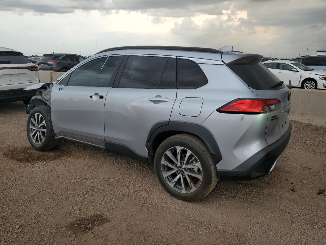 2022 Toyota Corolla Cross Xle VIN: 7MUDAABG3NV021000 Lot: 66330235