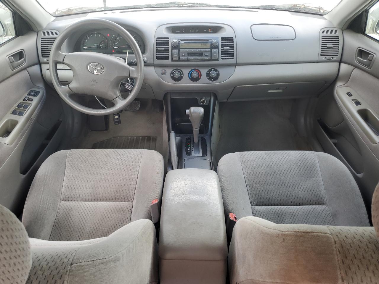 2004 Toyota Camry Le VIN: 4T1BE32K94U930001 Lot: 64251855