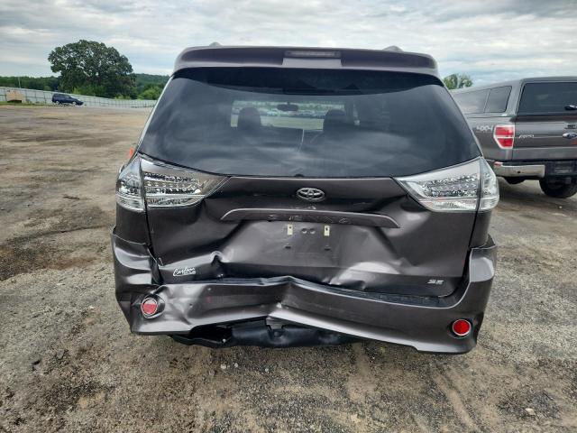  TOYOTA SIENNA 2016 Szary