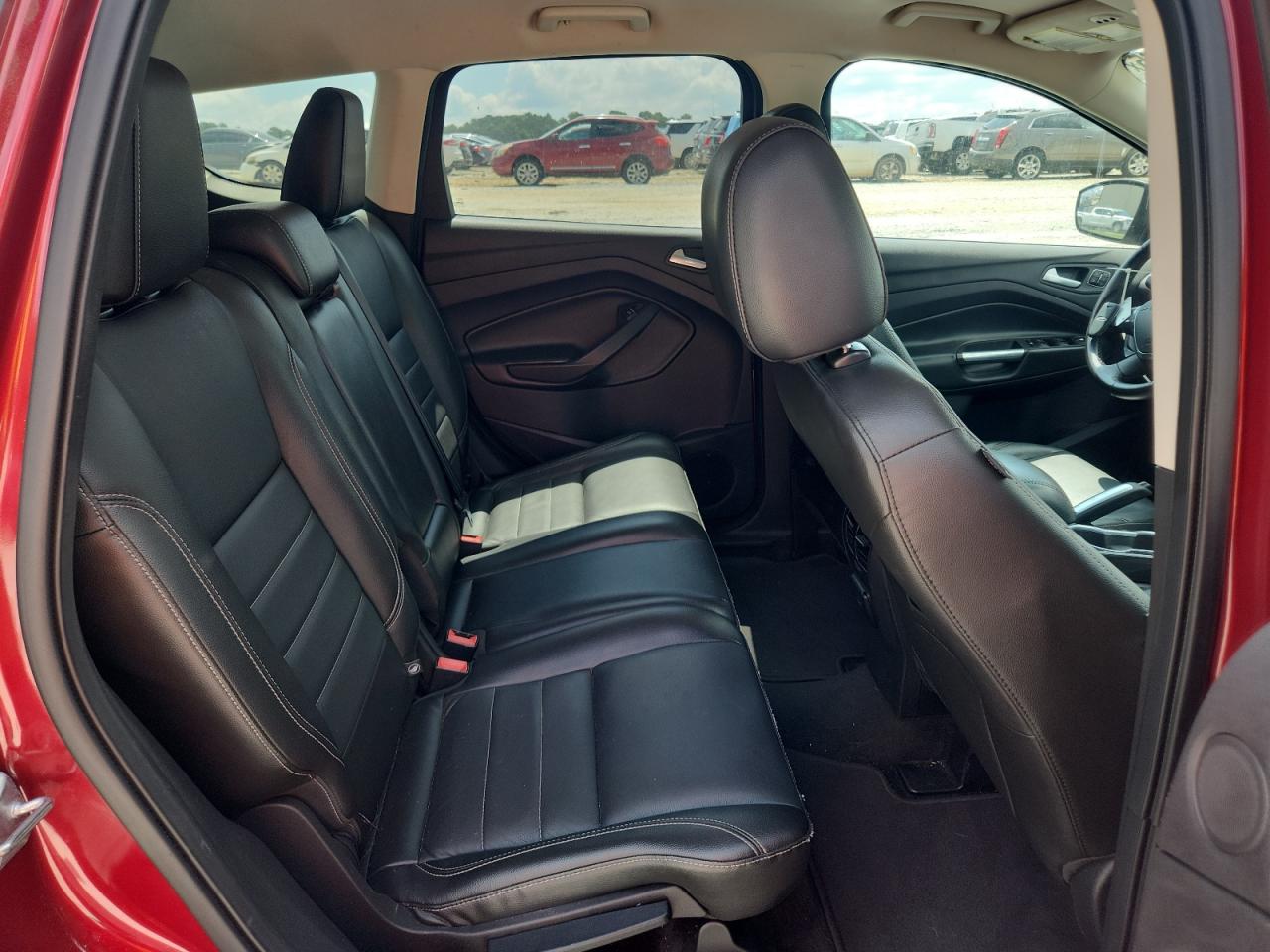 1FMCU0J92EUD29194 2014 Ford Escape Titanium