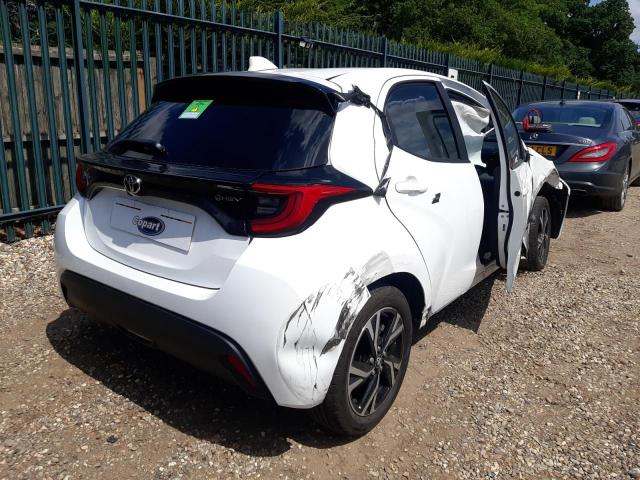 2024 TOYOTA YARIS DESIGN HEV CVT 