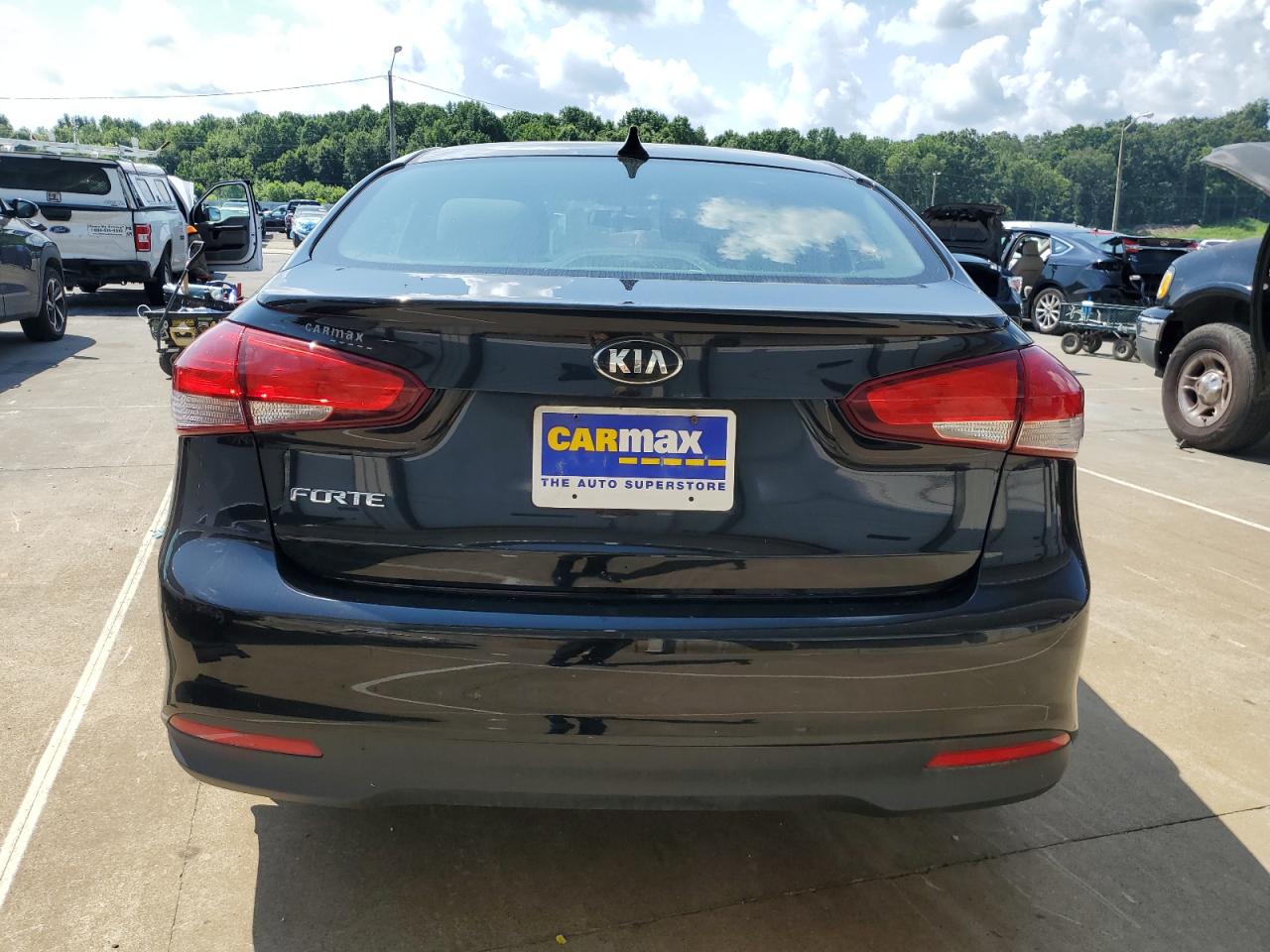 2017 Kia Forte Lx VIN: 3KPFK4A70HE023921 Lot: 64293095