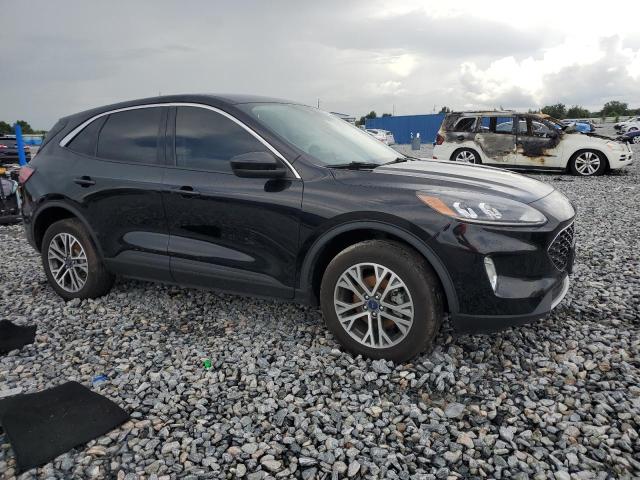  FORD ESCAPE 2022 Черный